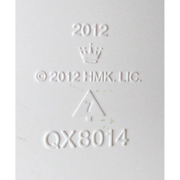 Hallmark 2012 Noelville Schoolhouse Christmas Ornament - Gingerbread Light Cover - Picture 6 of 6